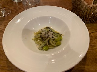 大好きな銀杏入りのパスタを追加注文。